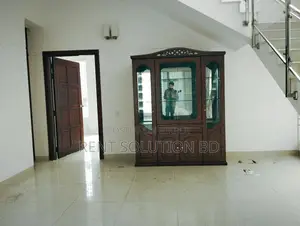 গুলশানে ৪ বেডরুমের ৪০০০ বর্গফুটের ডুপ্লেক্স অ্যাপার্টমেন্ট ভাড়া
