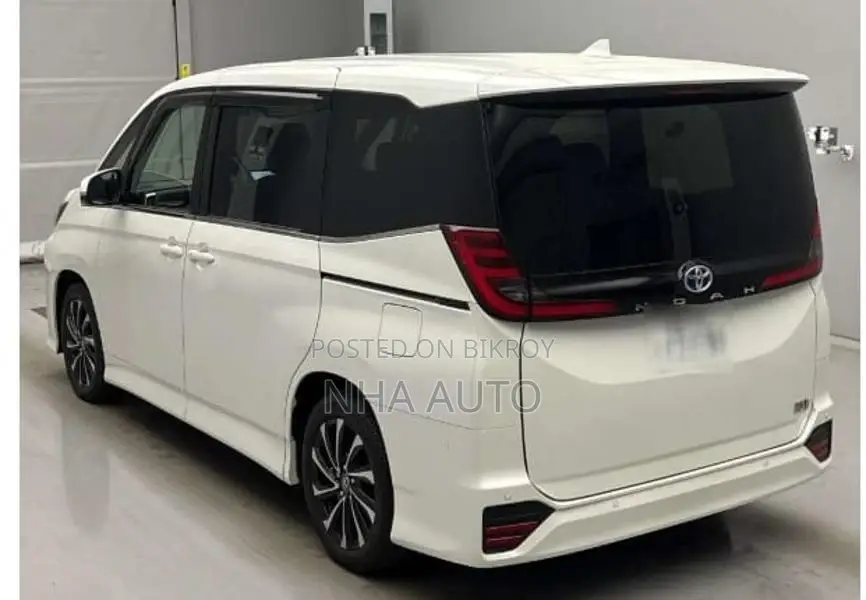Toyota Noah HYBRID SZ PACKAGE 2022