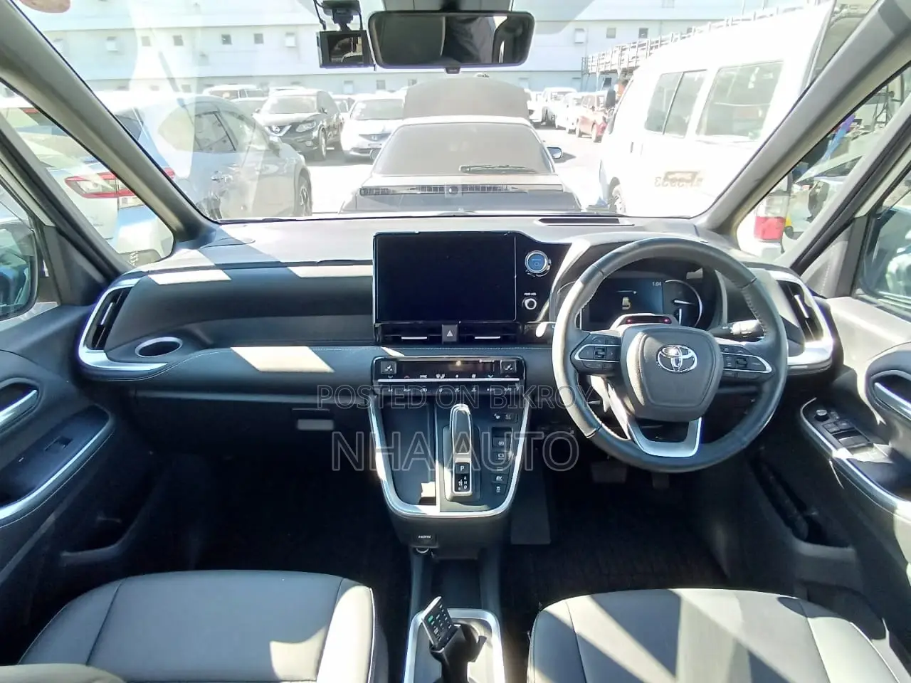 Toyota Noah HYBRID SZ PACKAGE 2022