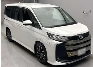 Toyota Noah HYBRID SZ PACKAGE 2022