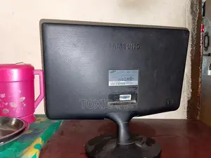 Samsung Monitor