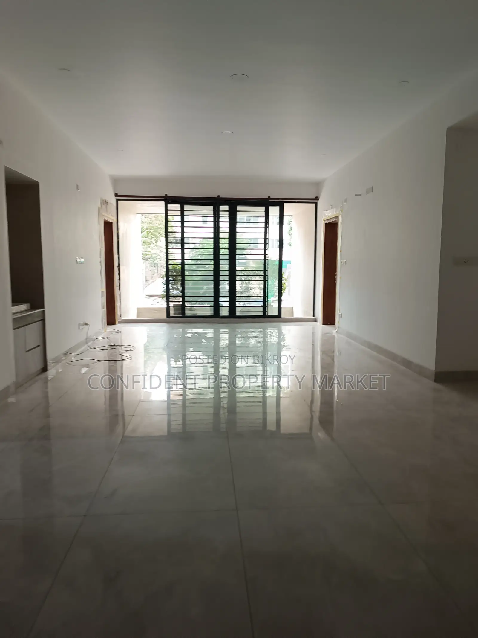 Flat Rent In Baridhara D/Z