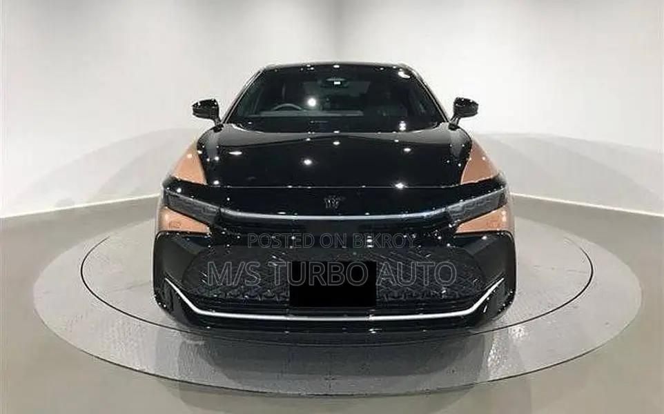 Toyota Crown 2022 Brown