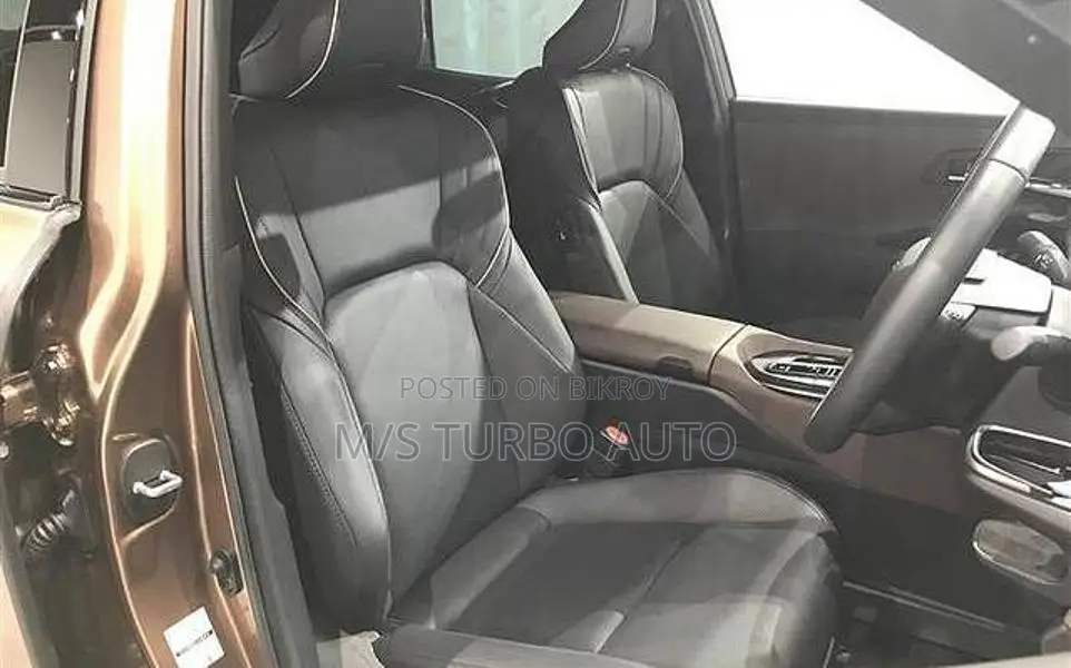 Toyota Crown 2022 Brown