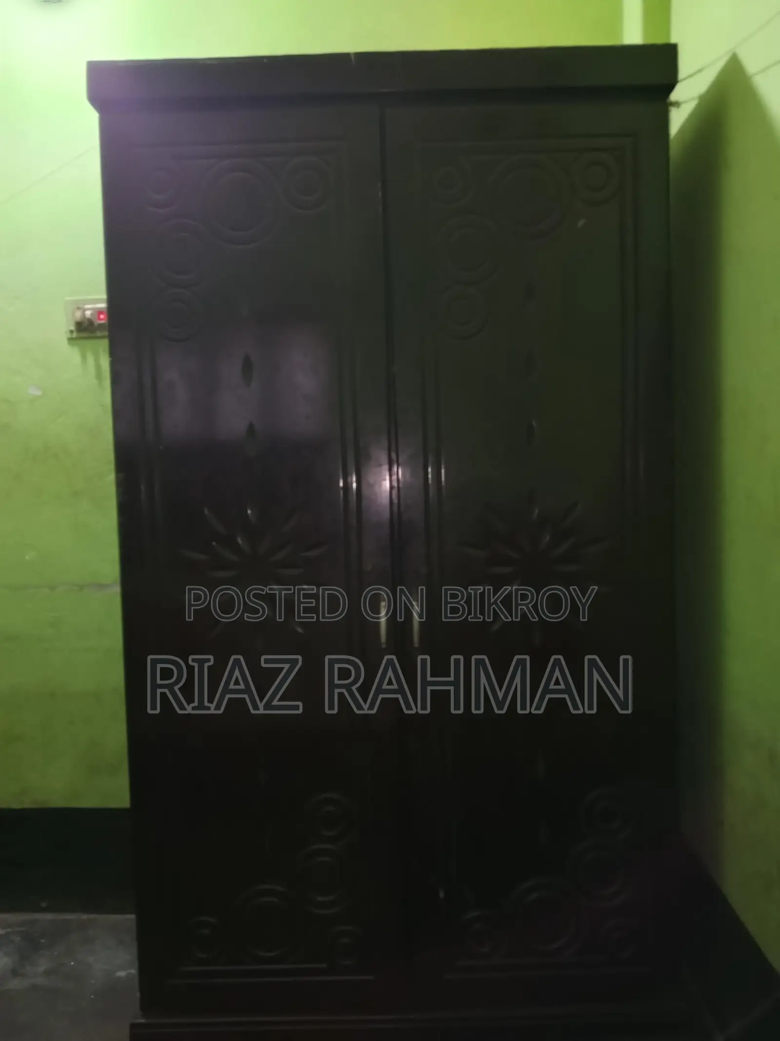 Malaysian Oak Wood Wardrobe. In almost new condition.