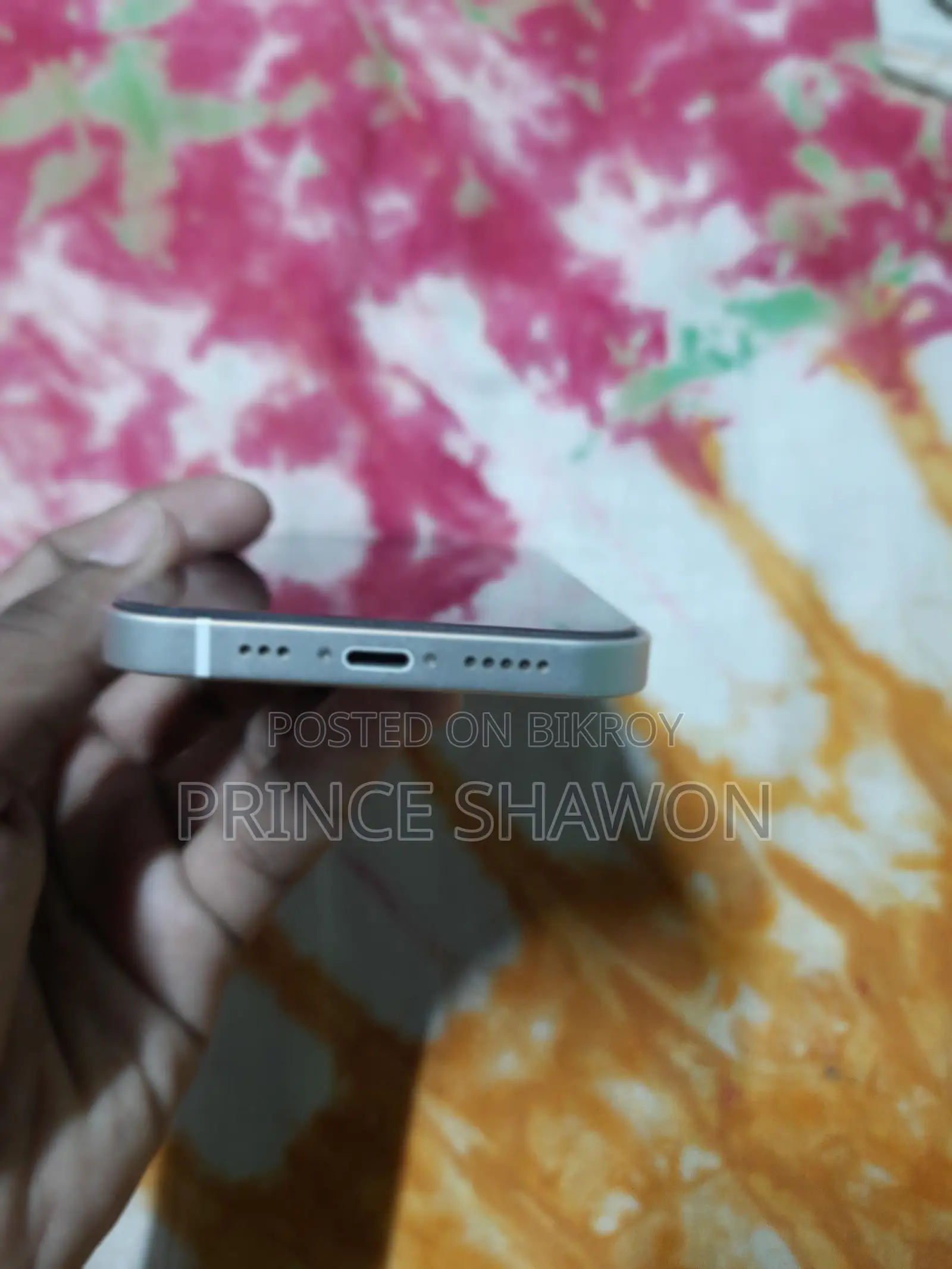 Apple iPhone 12 (Used)