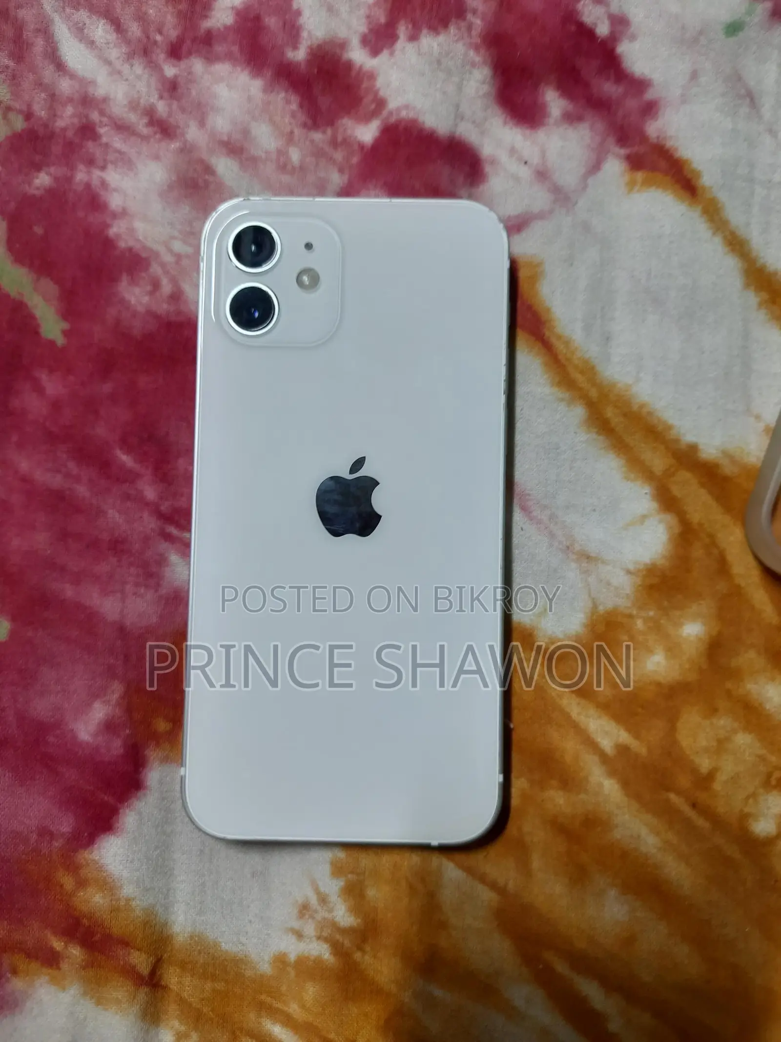 Apple iPhone 12 (Used)