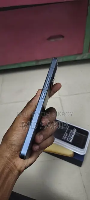 Vivo V23 5G 8+8/128 (Used)