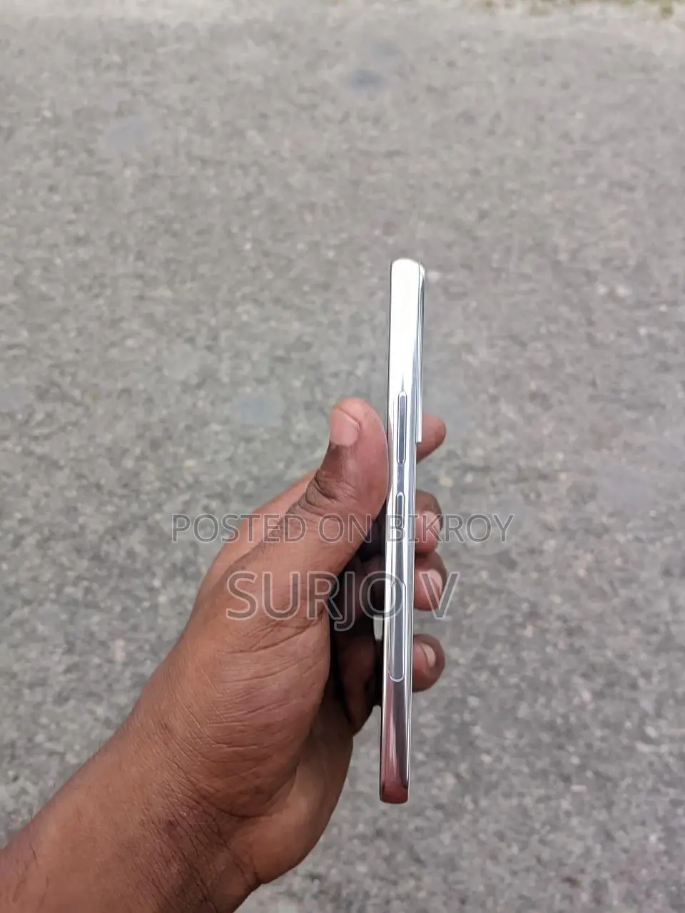 Samsung Galaxy S22 (Used)