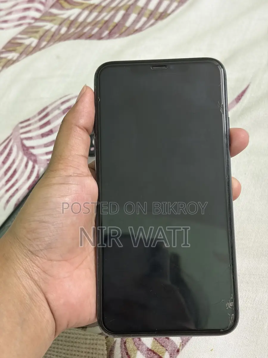Apple iPhone 11 Pro Max (Used)