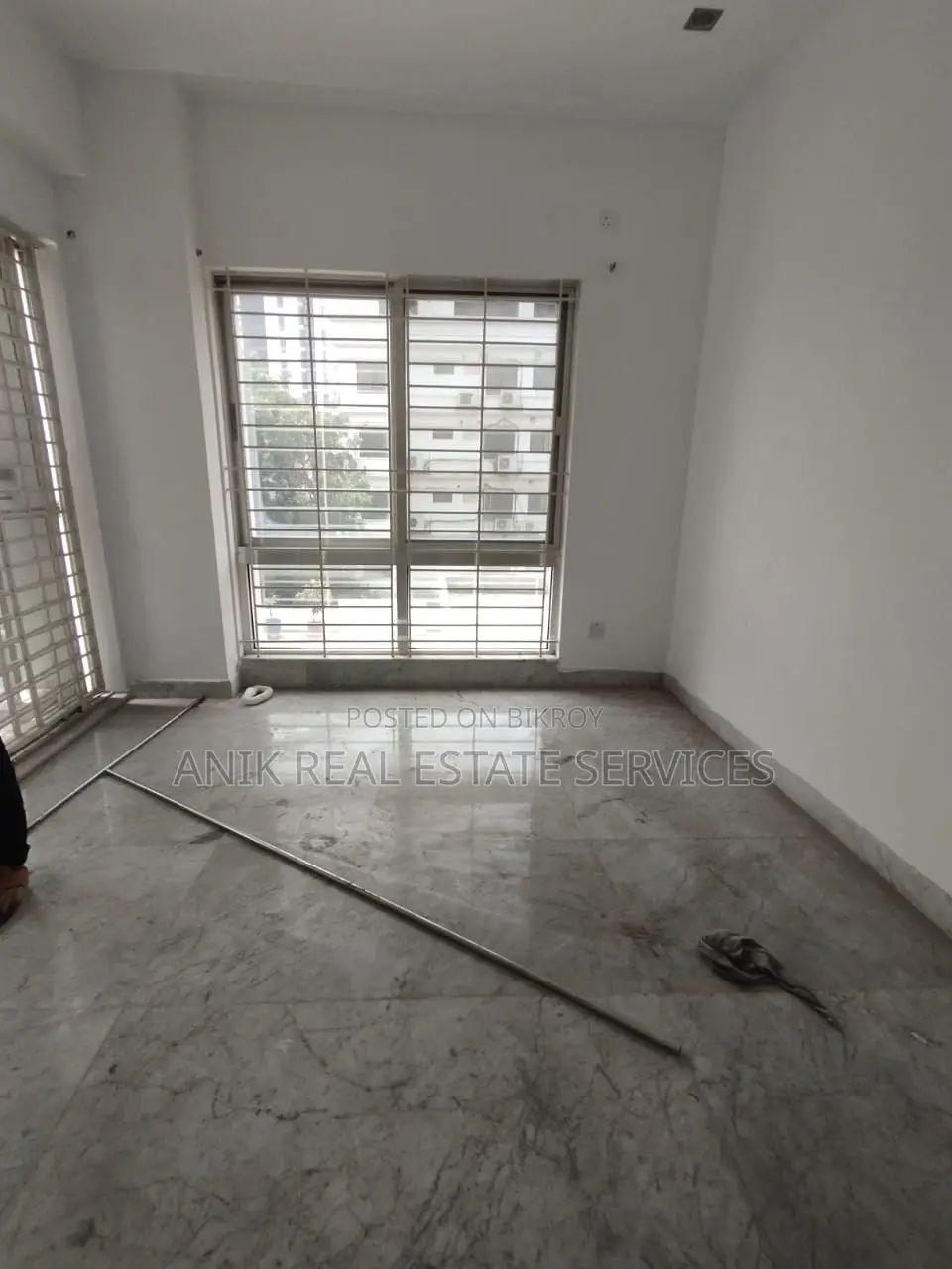Good Quality 4 Bedroom Un Farnised Flat Rent At Gulshan 2