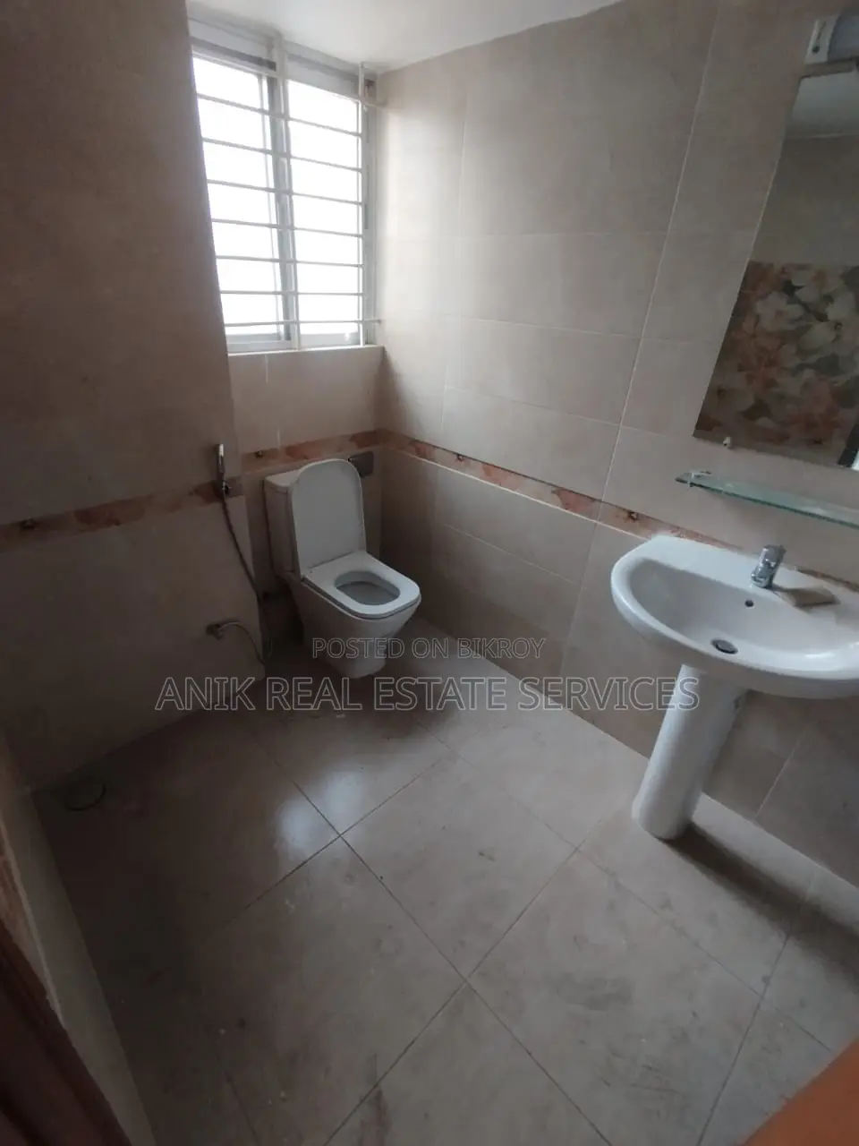 Good Quality 4 Bedroom Un Farnised Flat Rent At Gulshan 2