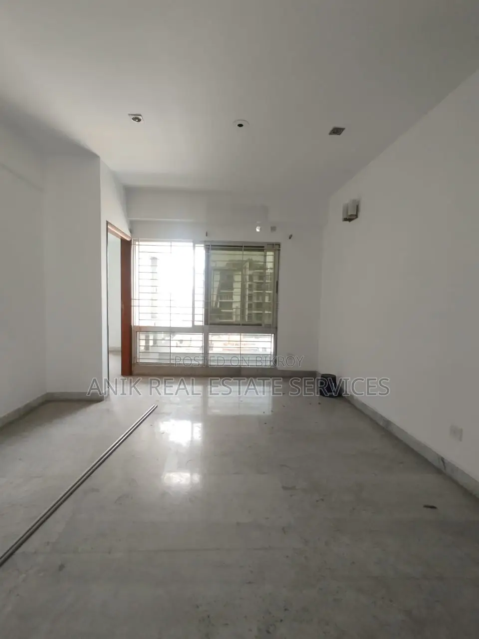 Good Quality 4 Bedroom Un Farnised Flat Rent At Gulshan 2
