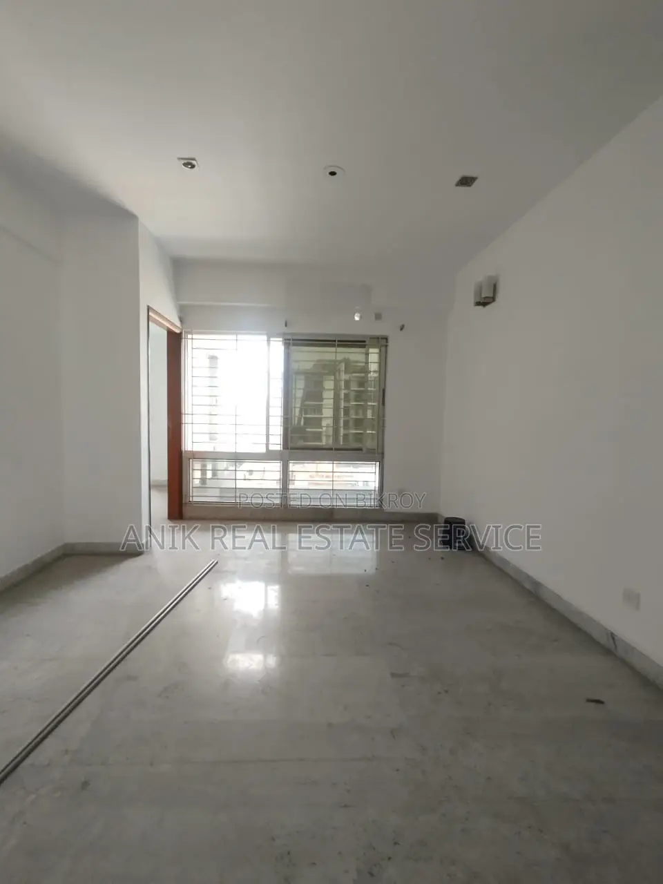 Good Quality 4 Bedroom Un Farnised Flat Rent At Gulshan 2
