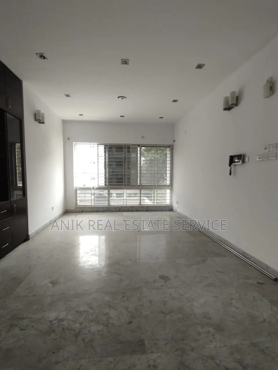 Good Quality 4 Bedroom Un Farnised Flat Rent At Gulshan 2
