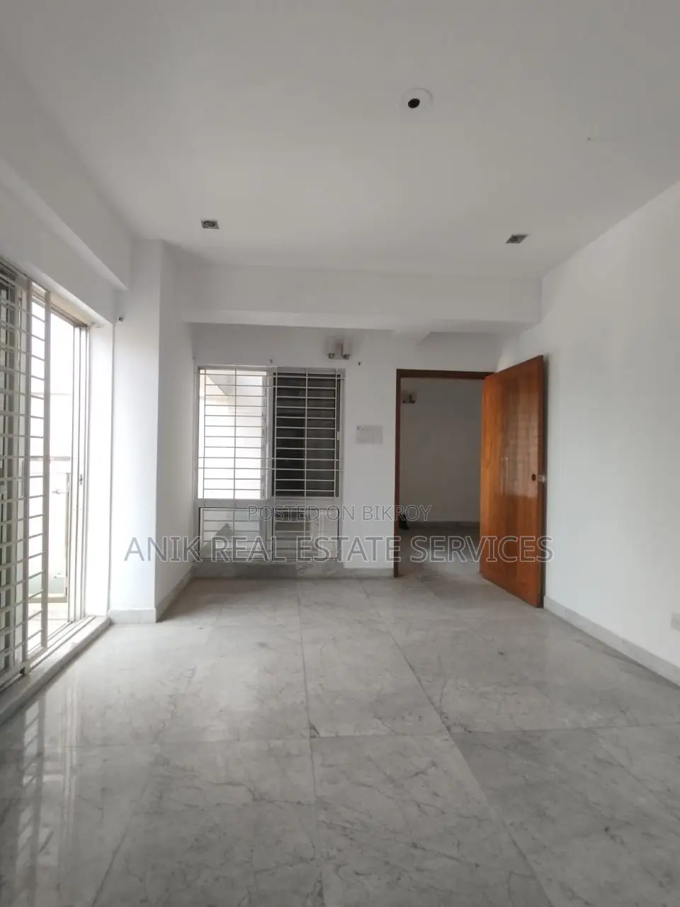 Good Quality 4 Bedroom Un Farnised Flat Rent At Gulshan 2
