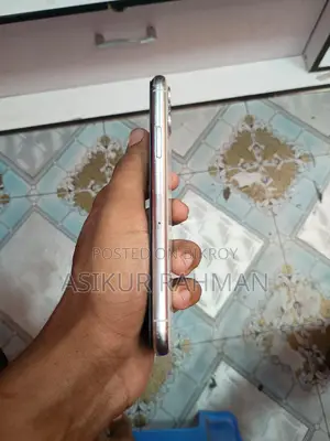 Apple iPhone 11 Pro (Used)
