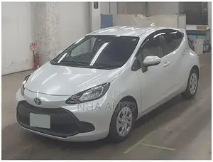 Toyota Aqua X HYBRID 2021