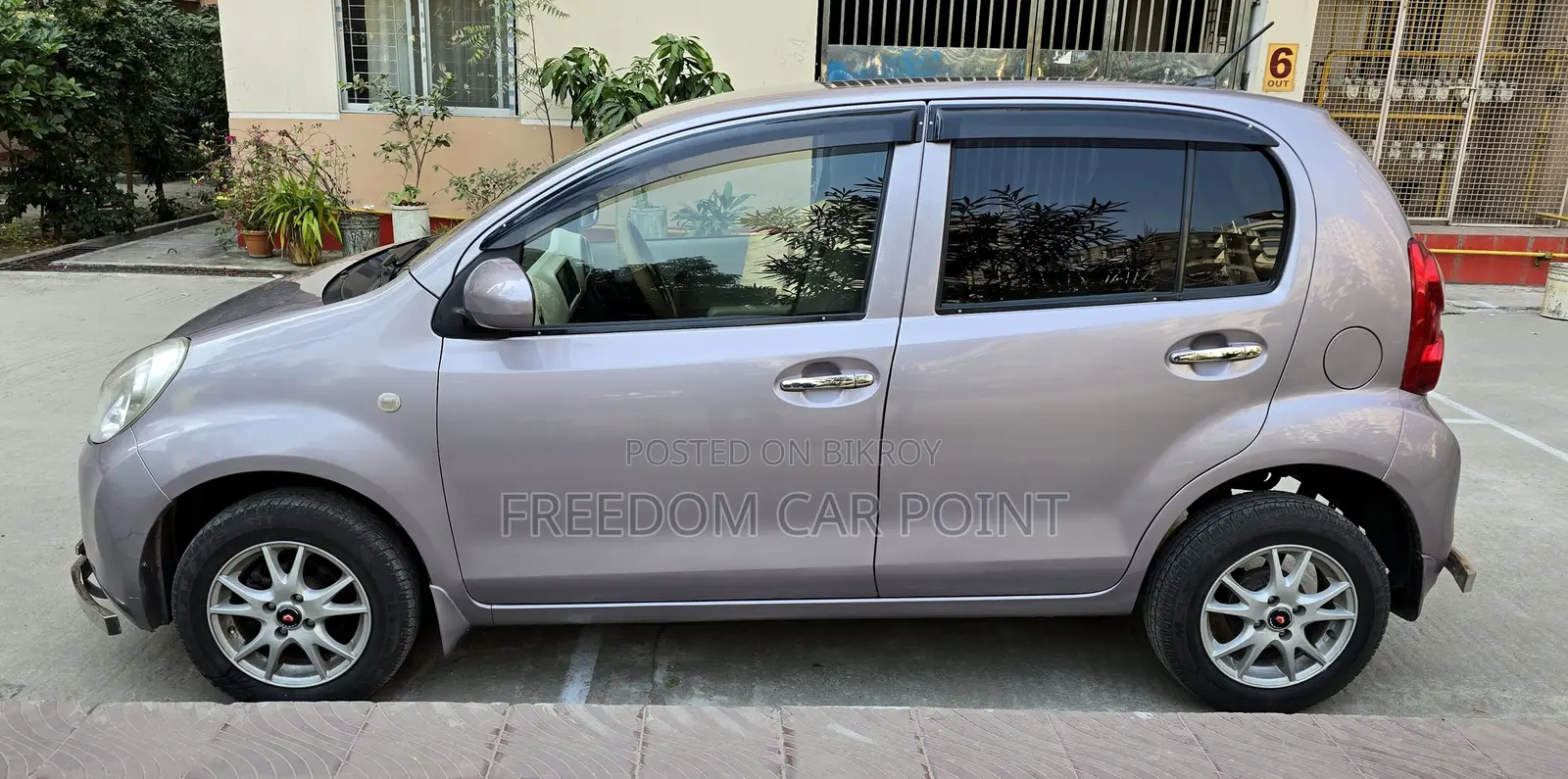 Toyota Passo Push Start- 1320CC 2011
