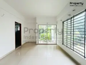 ১৮২৫ বর্গফুট পশ্চিমমুখী অ্যাপার্টমেন্ট বিক্রয়