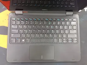 Dell Latitude 3190 / Intel R USD Graphics @ 4 Gb