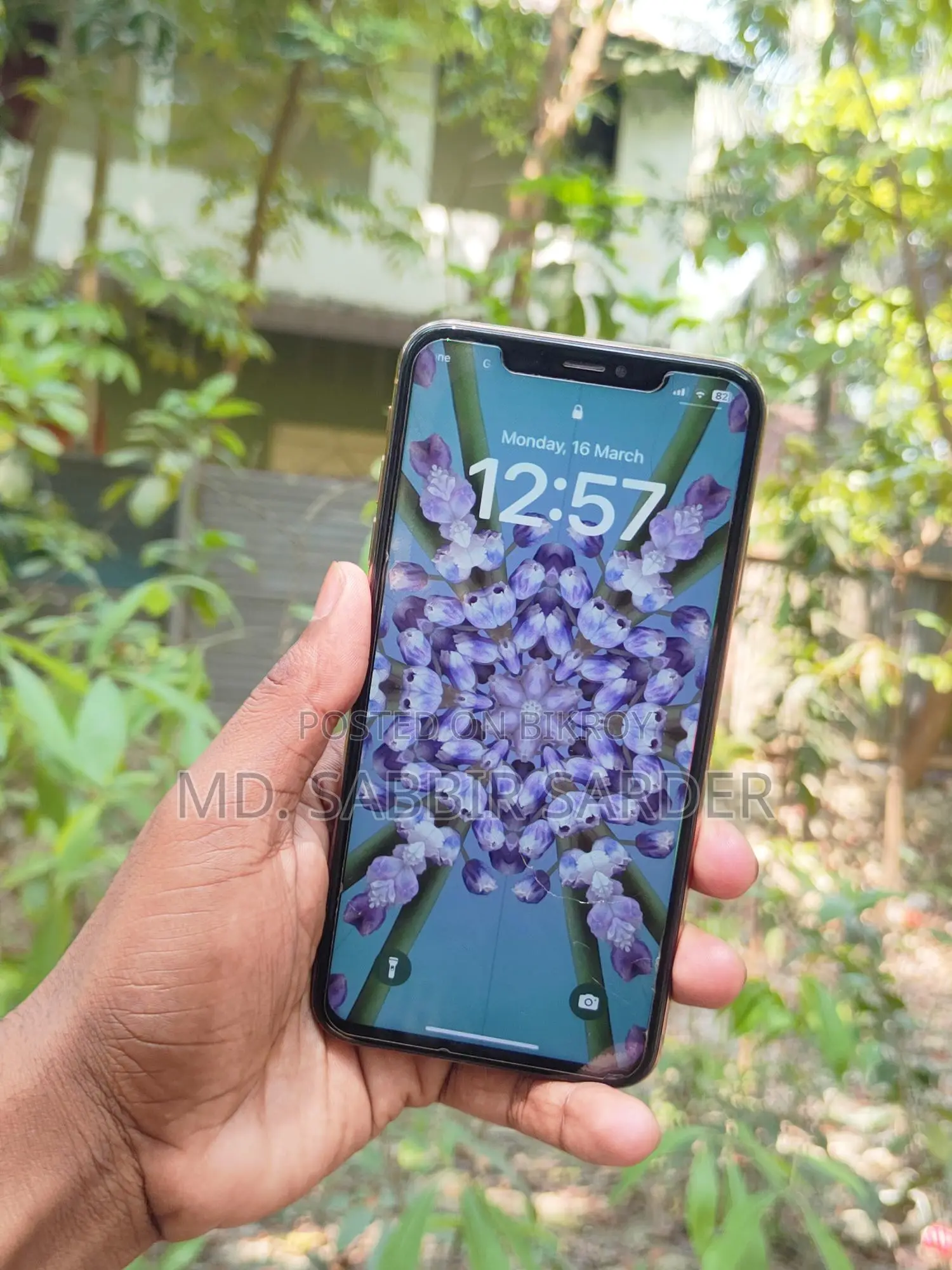 Apple iPhone XS Max . (Used)