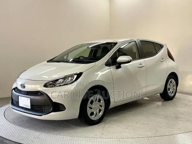 Toyota Aqua Hybrid G 2021