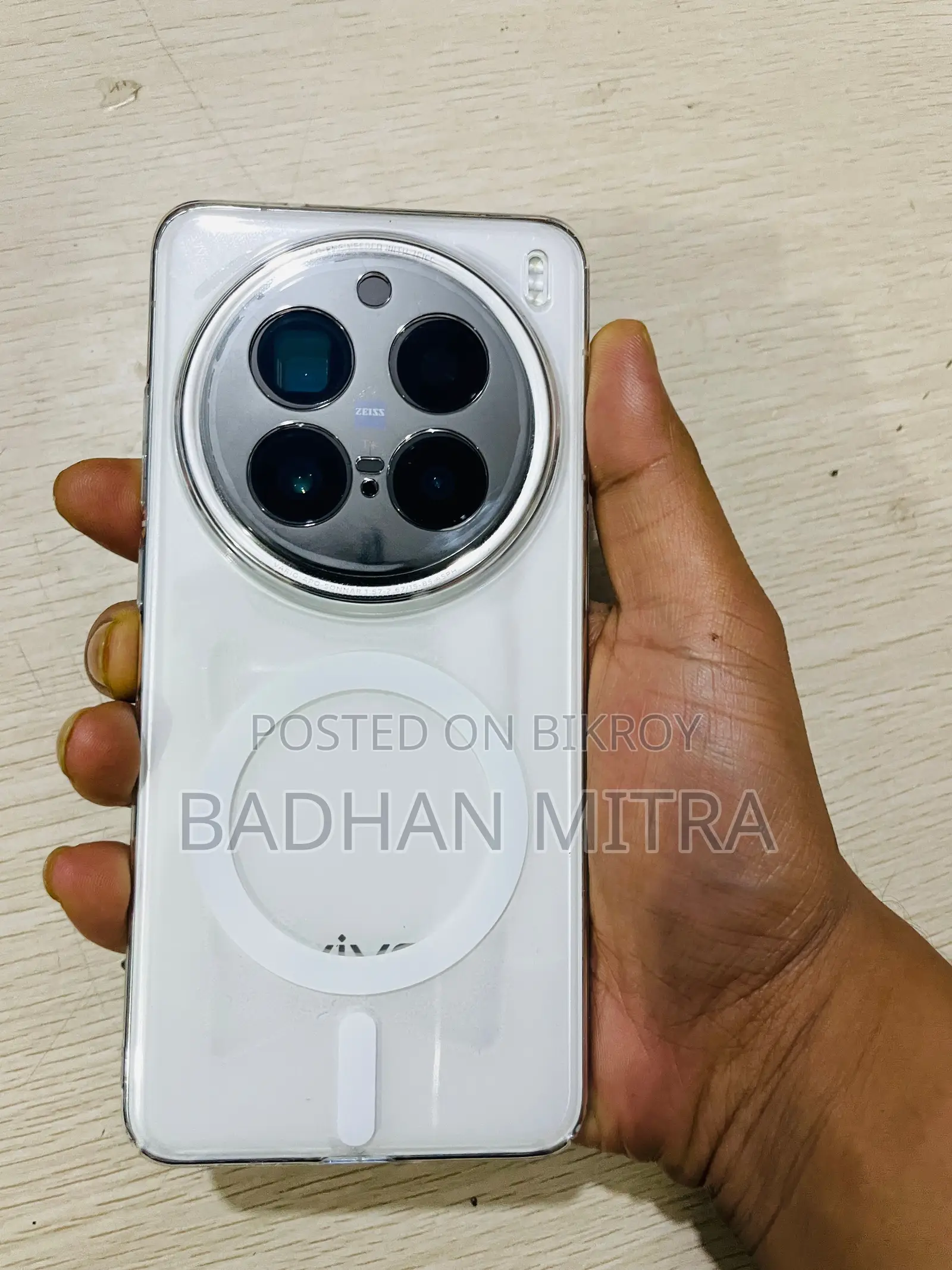 Vivo X200 Pro 16GB+1TB (Used)