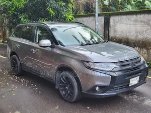 Mitsubishi Outlandar (Push Start) 2021