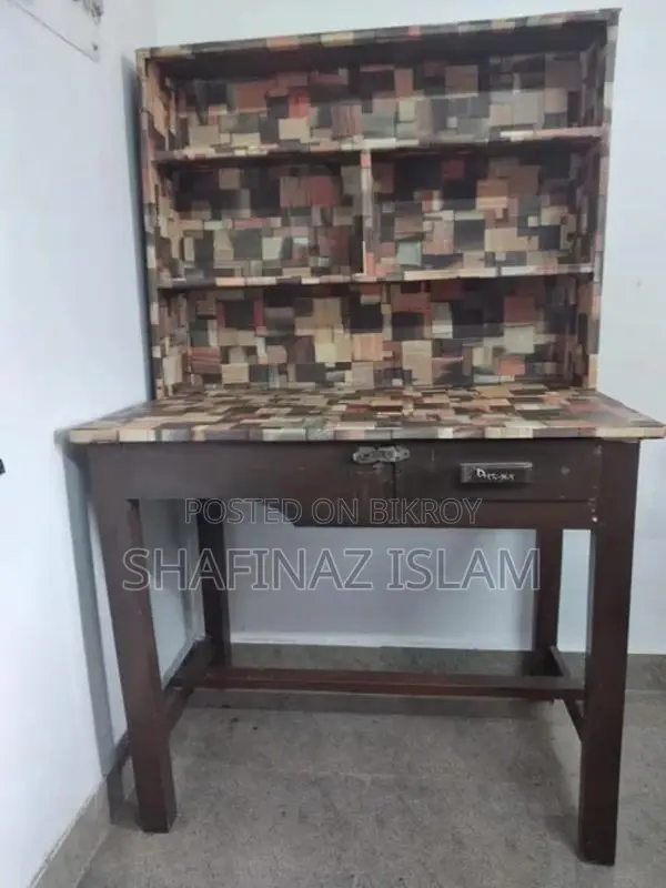 Kids Reading Table
