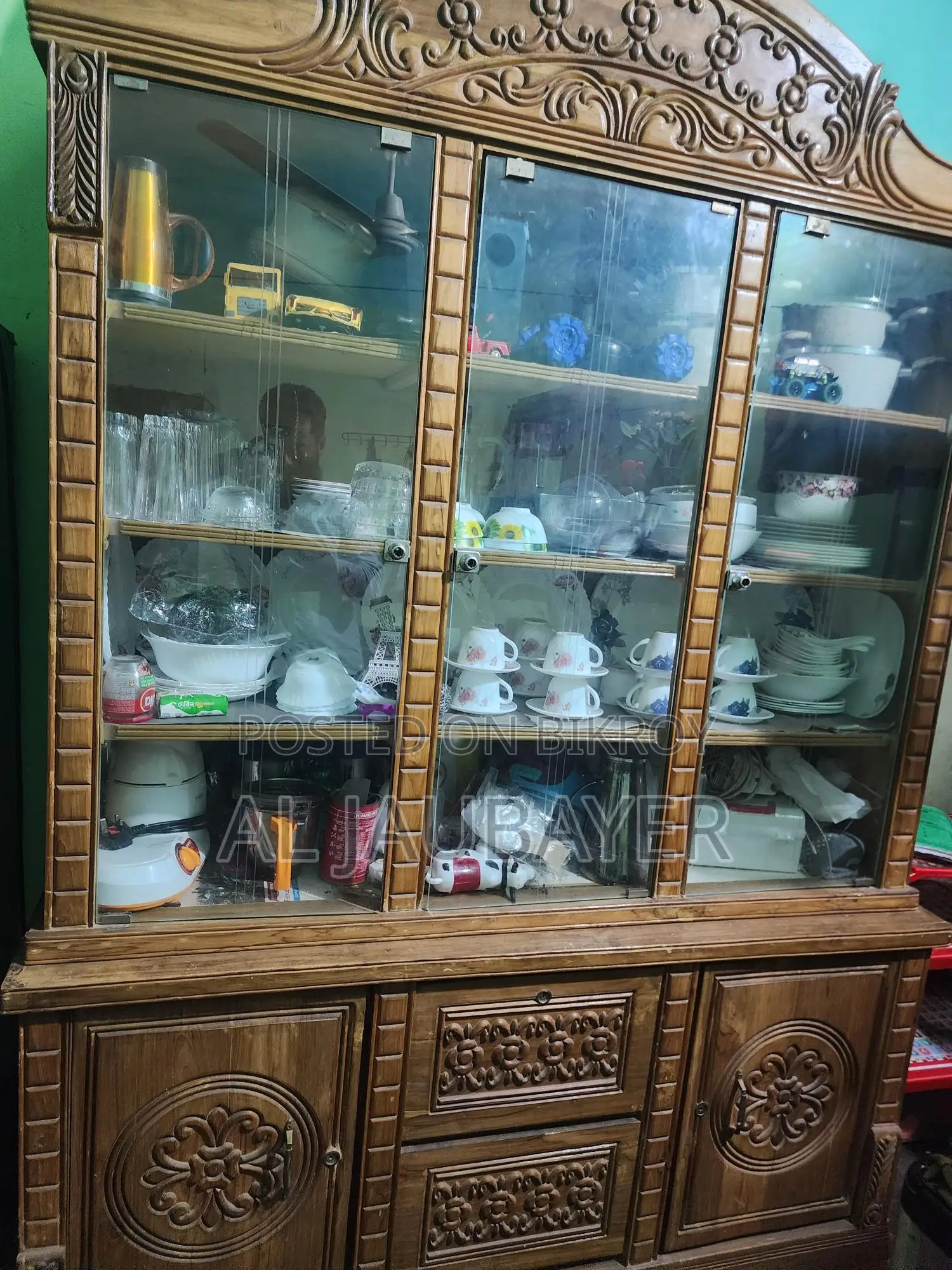 Showcase sale
