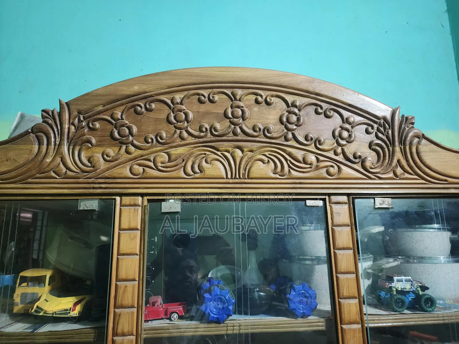 Showcase sale