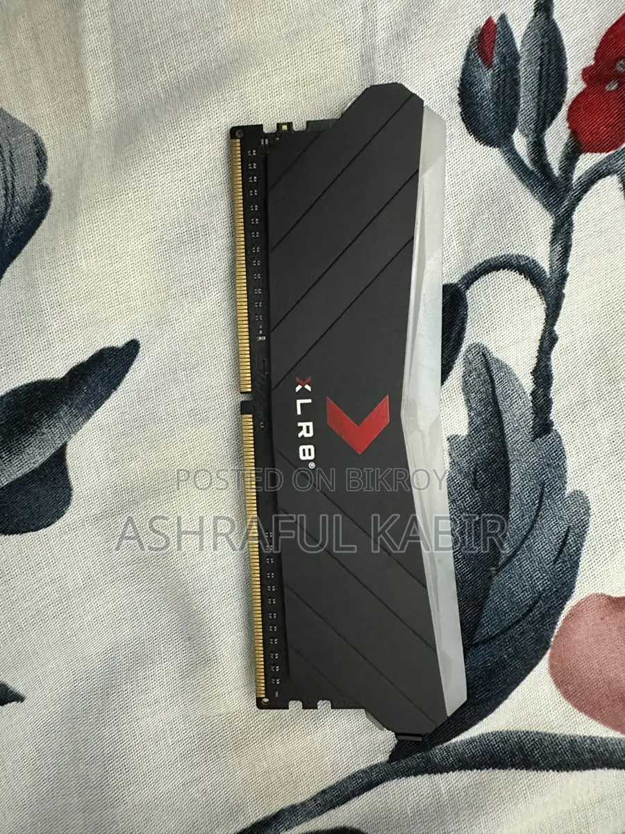 PNY XLR8 RGB 8GB DDR4 3200MHz (CL16)