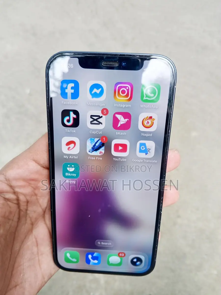 Apple iPhone 12 . (Used)