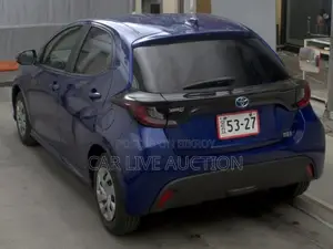 Toyota Yaris HYBRID 2021