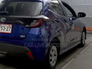 Toyota Yaris HYBRID 2021