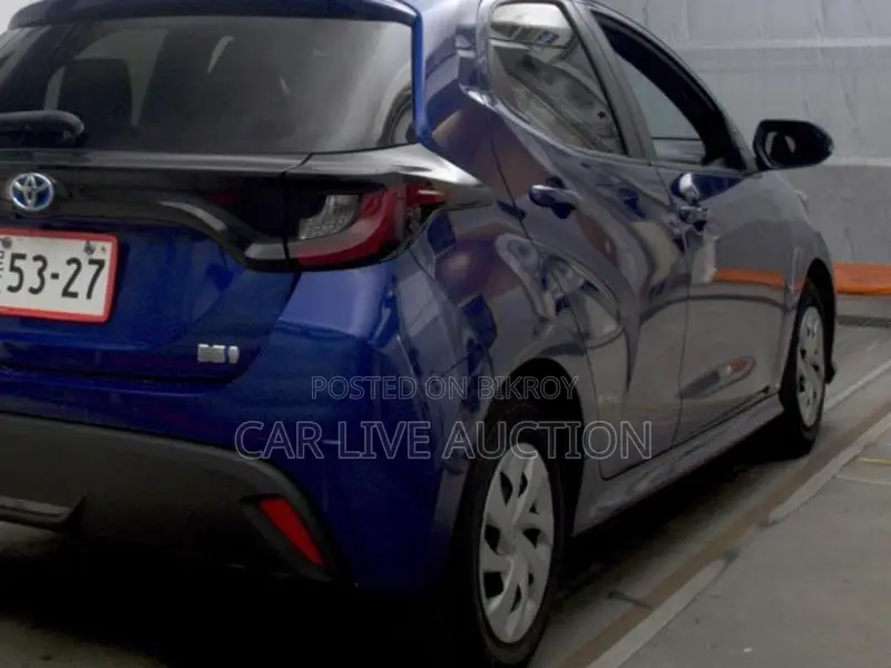 Toyota Yaris HYBRID 2021