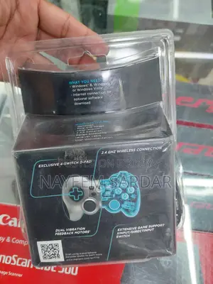 Logitech F710 Wireless Gamepad