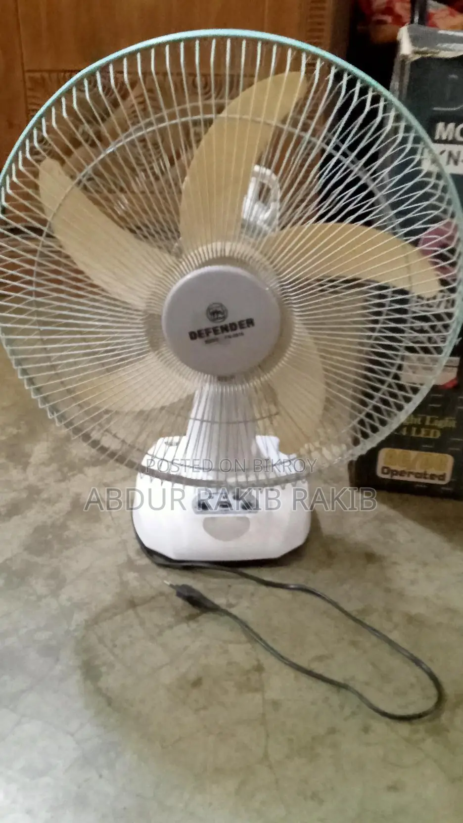 Defender AC/DC Rechargeable 16-inch Fan