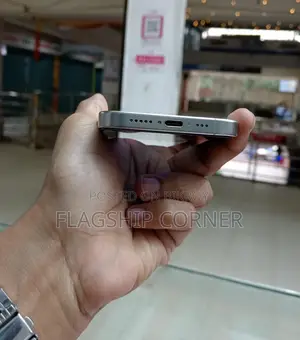 অ্যাপল আইফোন ১৫ প্রো (২৫৬ জিবি সিঙ্গাপুর) (ব্যবহৃত)