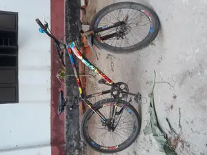 ব্যবহৃত দুরন্ত বাই-সাইকেল