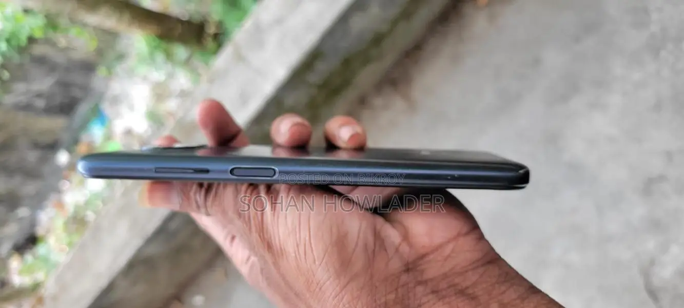Xiaomi Redmi Note 9 . (Used)