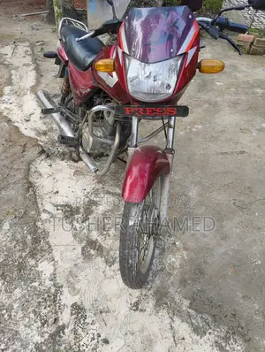 Bajaj CT 100 Like New 2016