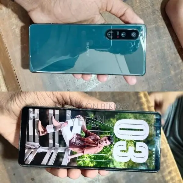 Sony Xperia 5 Mark 3 . (Used)