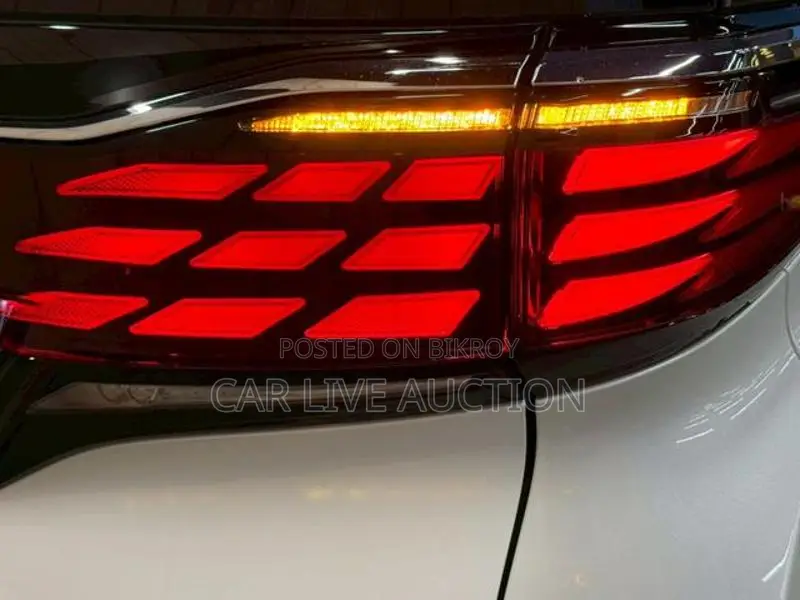 Toyota Alphard Hybrid Z 2023
