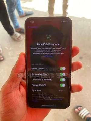 Apple iPhone XS (Used)