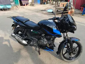Bajaj Pulsar 150 . 2020
