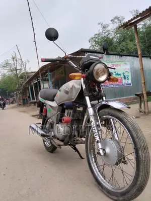 Suzuki 2001