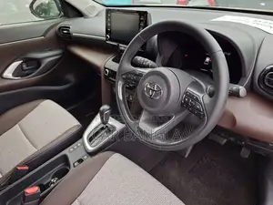 Toyota Yaris Cross 𝐙 𝐋𝐄𝐀𝐓𝐇𝐄𝐑 2021