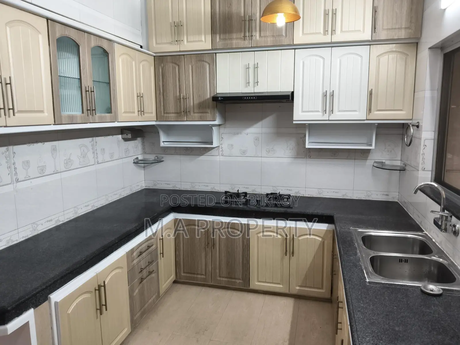 RENT 4-BED APARTMENT 2-CARPARK GULSHAN NORTH